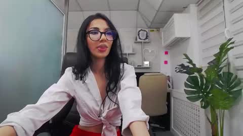 selenajoy_ online show from November 2025 07:41:02 AM