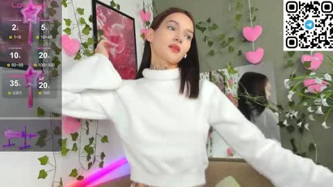 Snapshot of selenalune chatting on October 2025 01:14:01 AM Selena online show from October 2025 01:14:01 AM