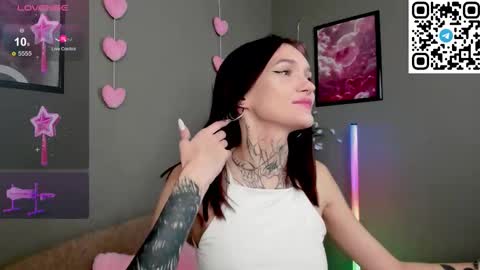 Snapshot of selenalune chatting on October 2025 02:03:02 AM Selena online show from October 2025 02:03:02 AM