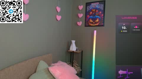 Snapshot of selenalune chatting on November 2025 02:34:02 AM Selena online show from November 2025 02:34:02 AM