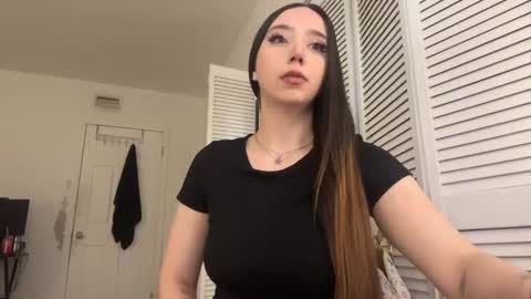 Selena Powe  online show from March 2025 08:53:01 PM