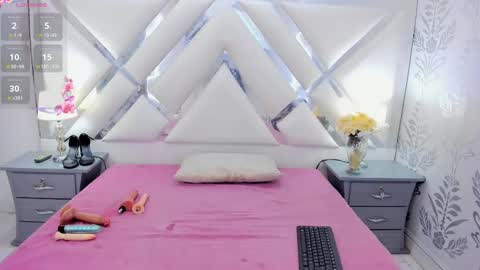 Selena reyess online show from October 2025 10:21:01 PM