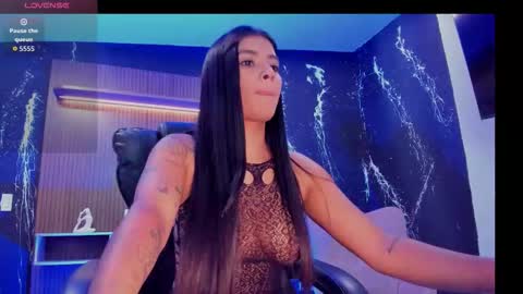 selenastonne online show from September 2025 10:43:01 PM