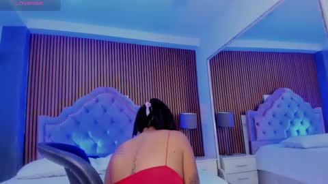 selenastonne online show from October 2025 07:45:01 PM