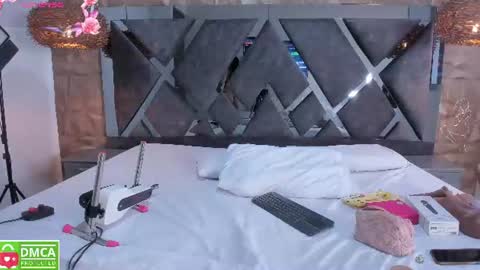 selene__lopez_ online show from June 2026 07:27:02 PM