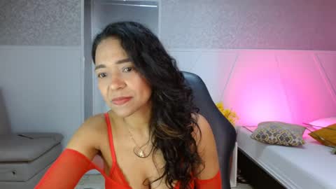 Selene online show from April 2026 02:01:02 PM