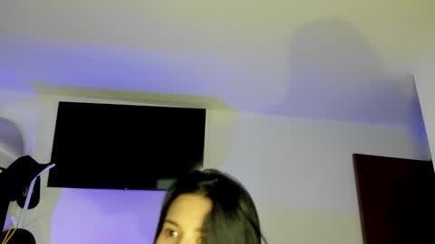 Alejandra  online show from September 2025 12:38:01 PM