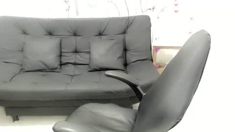 selene online show from June 2026 06:39:02 PM