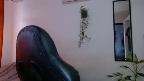 Snapshot of selene_vega_ chatting on March 2025 02:18:02 PM INDEPENDENT  model Instagram  selenevega08 online show from March 2025 02:18:02 PM
