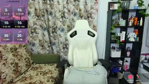 Snapshot of selenna57 chatting on December 2024 07:18:01 PM Selenna online show from December 2024 07:18:01 PM