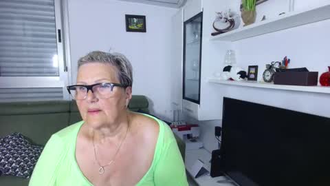Selenna online show from June 2026 05:35:02 PM