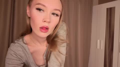 Snapshot of selina__moon chatting on April 2026 01:34:01 AM Selina online show from April 2026 01:34:01 AM