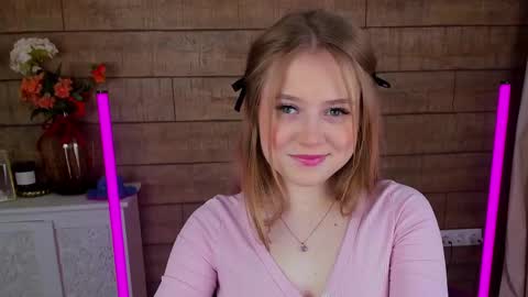 SelinSwarovski online show from March 2025 04:44:01 PM