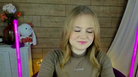 SelinSwarovski online show from March 2025 04:35:02 PM