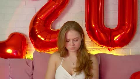 SelinSwarovski online show from September 2025 05:23:01 PM