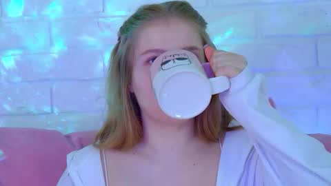 SelinSwarovski online show from October 2025 10:42:01 PM