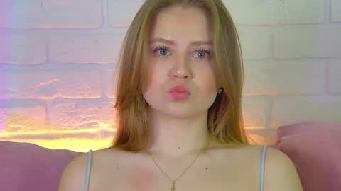 SelinSwarovski online show from February 2026 04:27:02 PM