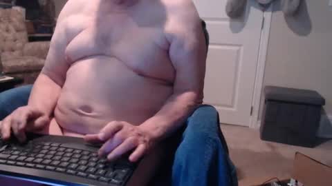 Snapshot of selkie2s chatting on February 2025 06:37:01 PM selkie2s online show from February 2025 06:37:01 PM