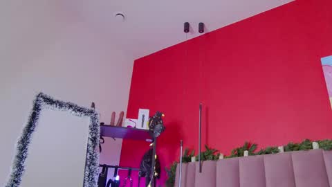 Nicole online show from December 2024 05:09:02 AM