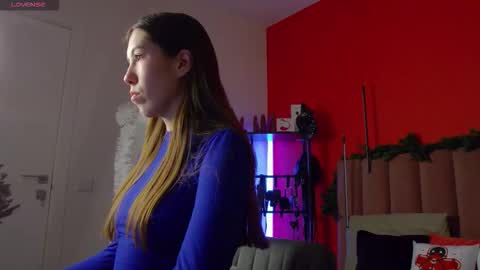 Snapshot of sellashine chatting on December 2025 01:46:02 AM Nicole online show from December 2025 01:46:02 AM