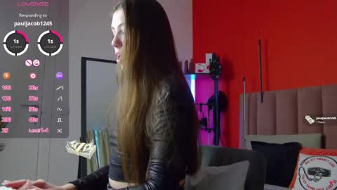 Nicole online show from April 2026 01:51:01 AM