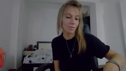 Snapshot of sellena_angel chatting on October 2025 11:54:02 AM sellena_angel online show from October 2025 11:54:02 AM