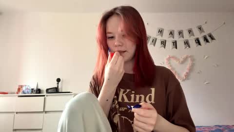 Snapshot of selmacalumag chatting on April 2026 09:29:01 AM Lily online show from April 2026 09:29:01 AM