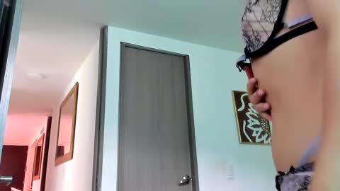 Snapshot of selyn_ chatting on October 2025 02:59:02 PM Selyn online show from October 2025 02:59:02 PM