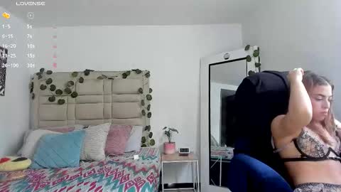 Snapshot of selyn_ chatting on November 2025 01:45:01 PM Selyn online show from November 2025 01:45:01 PM