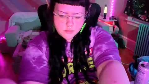 Snapshot of sendforember chatting on October 2025 06:39:02 AM Goddess Ember online show from October 2025 06:39:02 AM