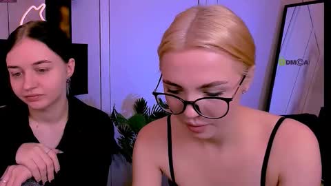 Snapshot of sendi_cais chatting on October 2025 09:46:02 AM Sendi online show from October 2025 09:46:02 AM