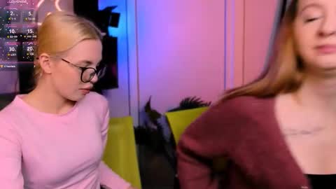 Snapshot of sendi_cais chatting on November 2025 09:20:01 AM Sendi online show from November 2025 09:20:01 AM