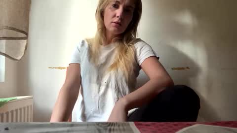 Sennya online show from November 2025 11:32:01 AM