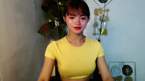 Snapshot of sensational_yeng chatting on April 2026 06:02:01 PM sensational_yeng online show from April 2026 06:02:01 PM