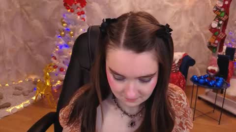 Snapshot of sensemysoul chatting on December 2025 06:35:02 PM sensemysoul online show from December 2025 06:35:02 PM