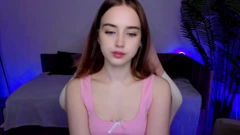 Emily  online show from May 2026 02:05:02 AM