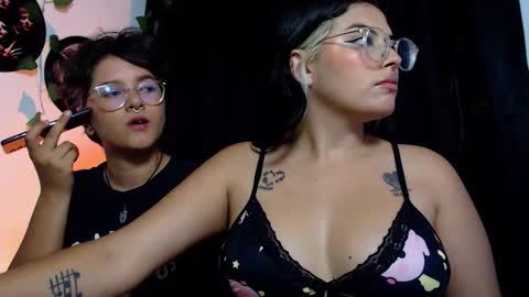 Snapshot of sensual_flame chatting on November 2025 01:16:02 AM Camille and sophie online show from November 2025 01:16:02 AM