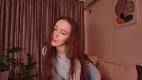 Snapshot of sensual_moments chatting on September 2025 02:55:01 AM Lina or LiaLi online show from September 2025 02:55:01 AM