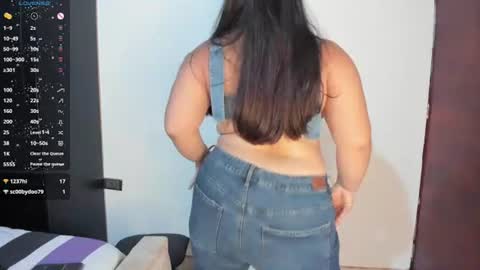 Snapshot of sensual_woman11 chatting on June 2026 01:15:02 AM MIA online show from June 2026 01:15:02 AM