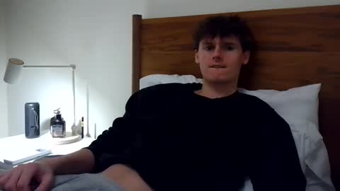 Cam online show from October 2025 10:00:02 PM