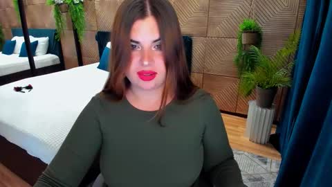 Becca online show from September 2025 08:01:02 PM