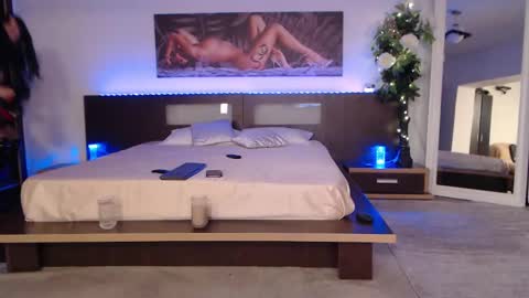 Hallie online show from February 2025 06:20:02 PM