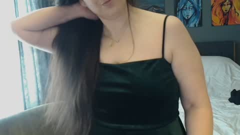 Snapshot of sentfrmheaven chatting on December 2024 05:47:02 PM Tara online show from December 2024 05:47:02 PM