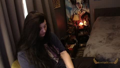 Tara online show from April 2026 01:06:01 PM