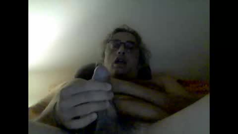 Snapshot of senzapensare chatting on September 2025 07:41:02 PM senzapensare online show from September 2025 07:41:02 PM