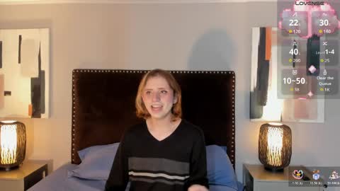 Snapshot of seraphine_star chatting on April 2026 03:13:01 AM Seraphine star online show from April 2026 03:13:01 AM