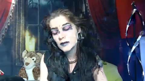 Seraphin Munster online show from February 2025 06:09:01 PM