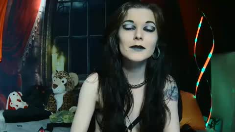 Seraphin Munster online show from February 2025 07:14:01 PM