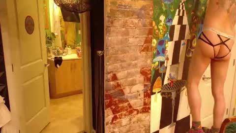 Snapshot of seraphyx33 chatting on November 2025 02:11:01 PM seraphyx33 online show from November 2025 02:11:01 PM