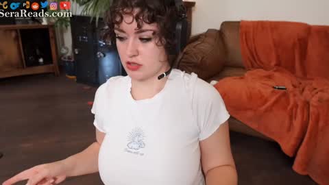 Snapshot of serareads chatting on November 2025 09:39:01 AM SeraReads online show from November 2025 09:39:01 AM